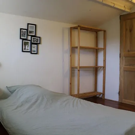 Hébergement de vacances Maison Calme, 4ch/7pers, Avec Piscine à Débordement *